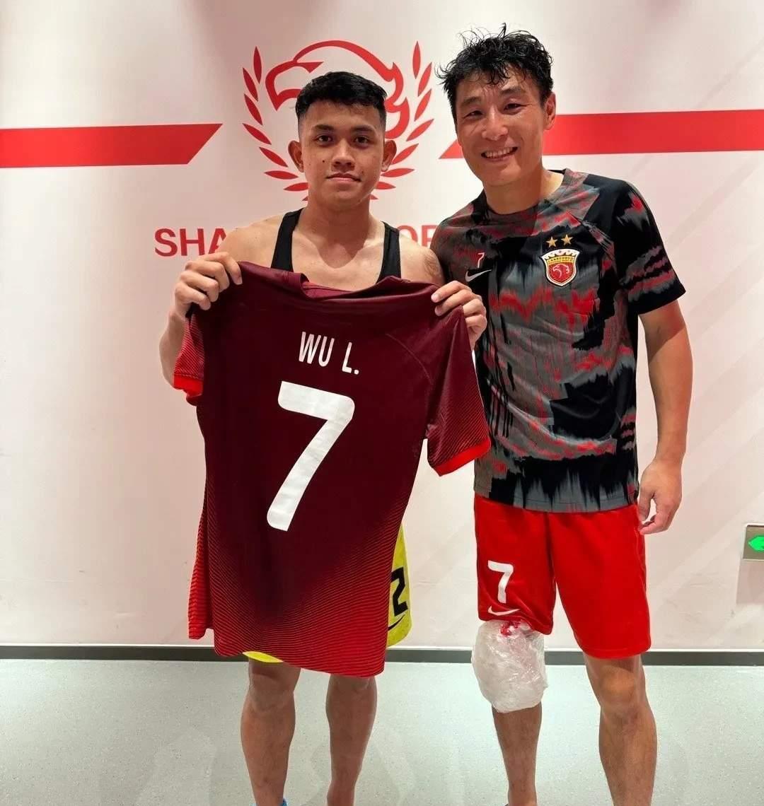 关于清晨亚冠焦点战，埃因霍温更衣室发声，赛场秩序良好，阵容厚度经受考验的信息-篮球赛事