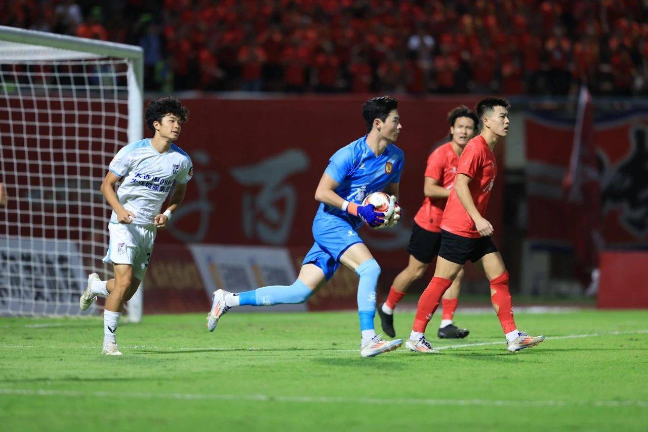 关于广州队发布备战花絮；关键时刻外线爆发；亚冠任务艰巨；年轻球员得到机会的信息-NBA直播